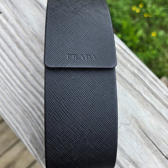 NEW Prada Glasses Hard Case Magnetic - Picture 1 of 9
